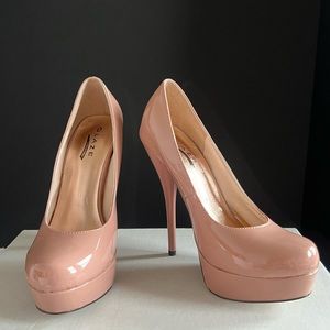 Nude Platform Pumps Sized 7.5